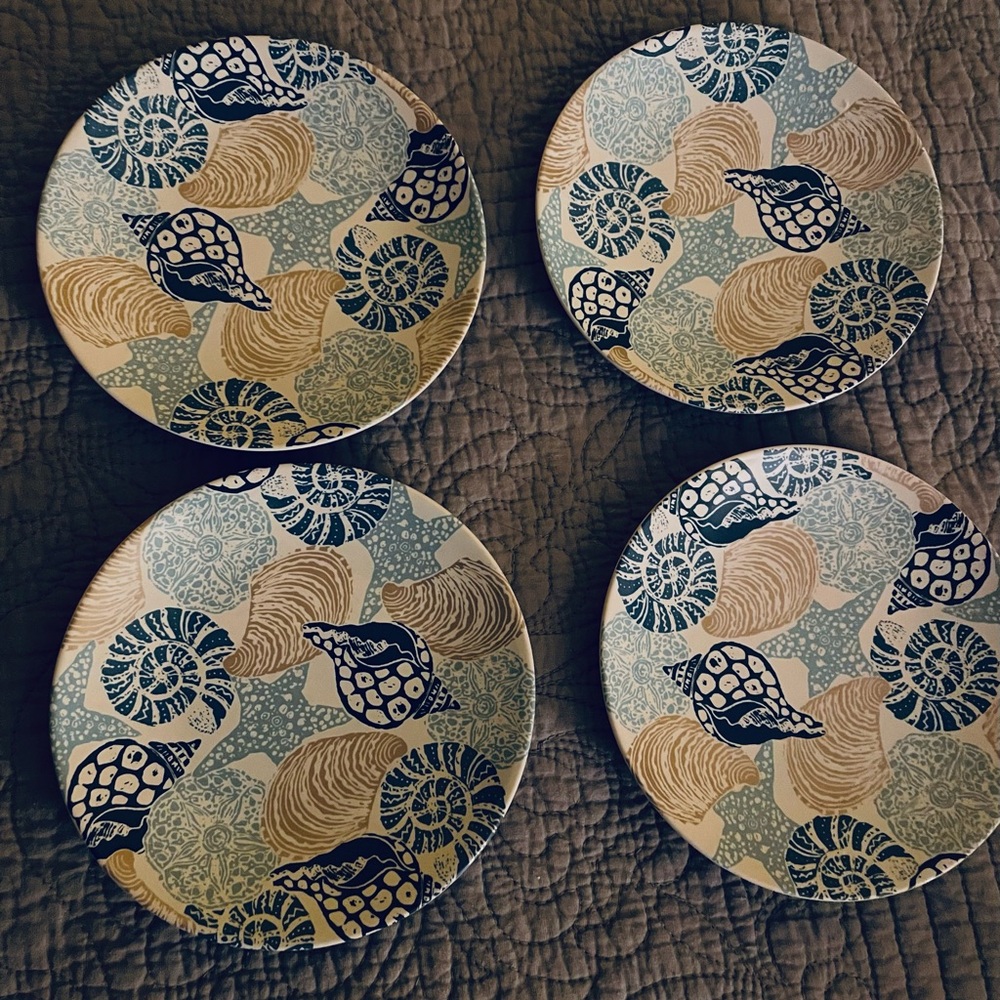 222 FIFTH Batik Shells Dessert Plates